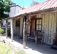 Rosebud Heritage Cottage - Surfers Paradise Gold Coast