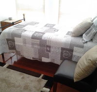 The Pommy Tree Bed  Breakfast - Surfers Paradise Gold Coast