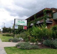 The Vines Motel  Cottages - Surfers Paradise Gold Coast