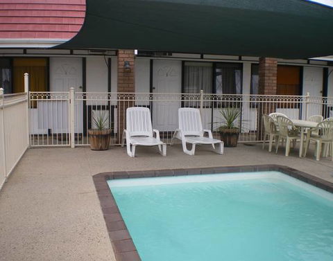 Tudor House Motel - Surfers Paradise Gold Coast 0