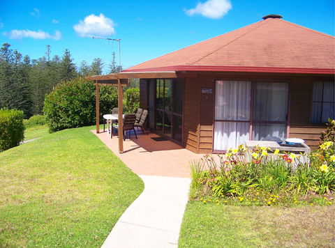Whispering Pines - Surfers Paradise Gold Coast 0