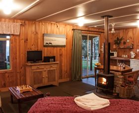 Balingup Heights Hilltop Forest Cottages - Surfers Paradise Gold Coast 3
