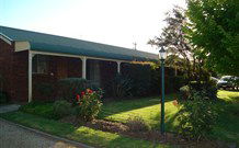 Greenways Holiday Units - Tocumwal - Surfers Paradise Gold Coast 1