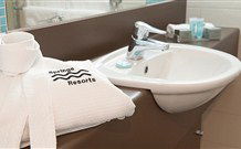 Springs Resort Shoalhaven Sports Motel - Worrigee - Surfers Paradise Gold Coast 2