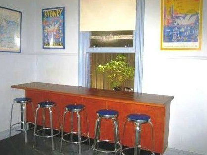 Blue Parrot Backpackers - Surfers Paradise Gold Coast 2