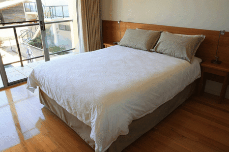 Metung Waters - Surfers Paradise Gold Coast 1