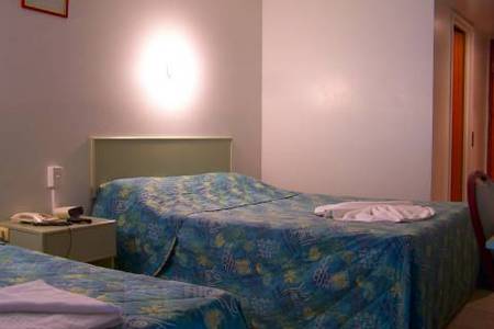 Cambridge Hotel Motel - Surfers Paradise Gold Coast 2