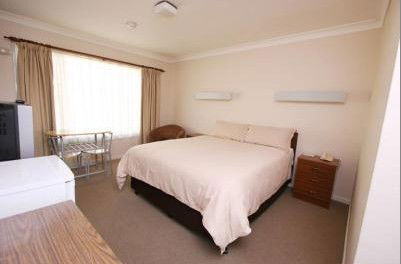 Alpha Motel - Surfers Paradise Gold Coast 1