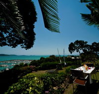 Whitsunday Moorings B and B - Surfers Paradise Gold Coast