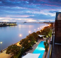 Crowne Plaza Newcastle - Surfers Paradise Gold Coast