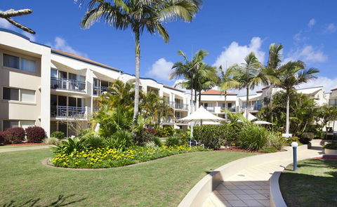 Golden Riviera Beach Resort - Surfers Paradise Gold Coast 1