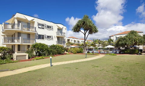 Golden Riviera Beach Resort - Surfers Paradise Gold Coast 5