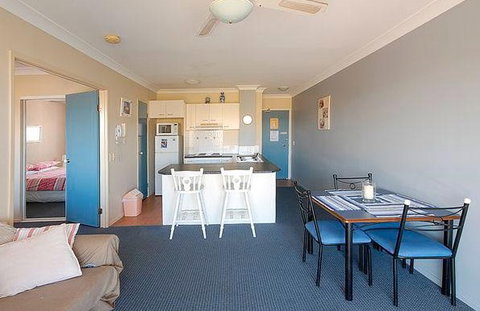 Shaz Maisons Beachside Holiday Apartments - Surfers Paradise Gold Coast 1