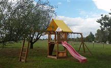 Wagga Wagga Country Cottages - - Surfers Paradise Gold Coast 4