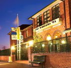 Blue Mountains YHA Katoomba - Surfers Paradise Gold Coast