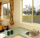Mavis's Kitchen and Cabins - Surfers Paradise Gold Coast