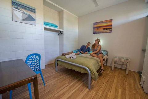 Coolangatta YHA - Kirra Beach, Gold Coast - Surfers Paradise Gold Coast 9