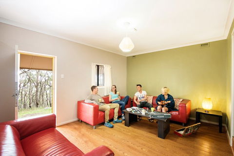 Mt Lofty YHA - Surfers Paradise Gold Coast 4