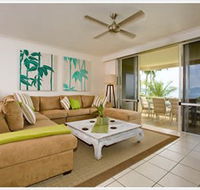 Lagoon 102 - The Beach Shack - Surfers Paradise Gold Coast
