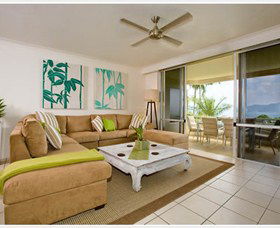 Lagoon 102 - The Beach Shack - Surfers Paradise Gold Coast 0