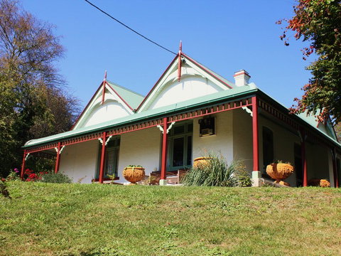 Ravenscroft And The Cottage - Surfers Paradise Gold Coast 2