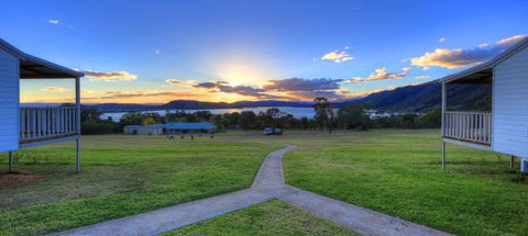 Inland Waters Holiday Parks Lake Glenbawn - Surfers Paradise Gold Coast 1