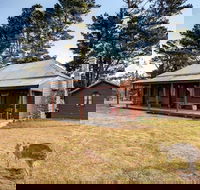 The Pines Cottage - Surfers Paradise Gold Coast
