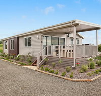 The Lake House Rothbury - Surfers Paradise Gold Coast