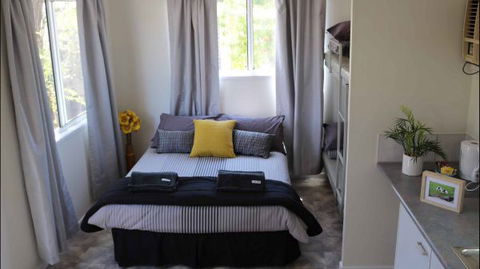 Mataranka Roadhouse And Cabins - Surfers Paradise Gold Coast 1