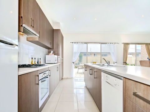 Century 21 SouthCoast: Moana Blue - Surfers Paradise Gold Coast 26