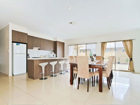 Century 21 SouthCoast: Moana Blue - Surfers Paradise Gold Coast 28