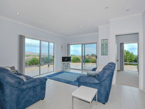 Century 21 SouthCoast: Moana Blue - Surfers Paradise Gold Coast 45