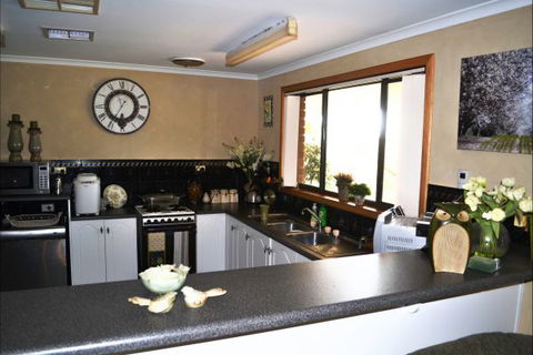 River Shack Rentals - Living The Dream - Surfers Paradise Gold Coast 58