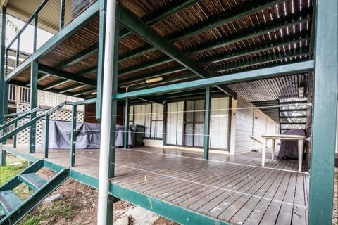 River Shack Rentals - Living The Dream - Surfers Paradise Gold Coast 6