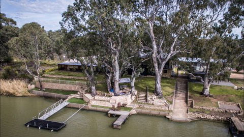 River Shack Rentals - Living The Dream - Surfers Paradise Gold Coast 45