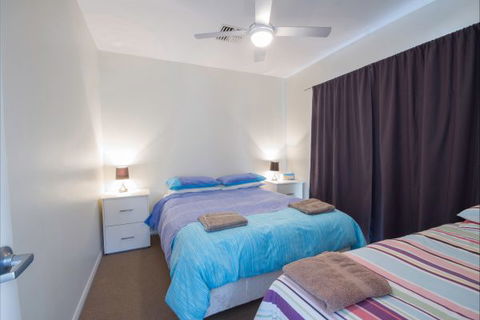 River Shack Rentals - Living The Dream - Surfers Paradise Gold Coast 133