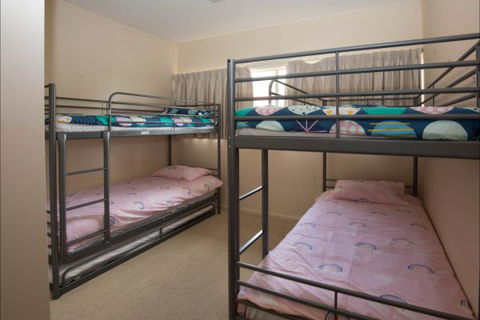 River Shack Rentals - Living The Dream - Surfers Paradise Gold Coast 33