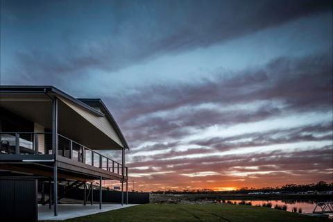 River Shack Rentals - Living The Dream - Surfers Paradise Gold Coast 85
