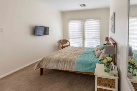 River Shack Rentals - Living The Dream - Surfers Paradise Gold Coast 114