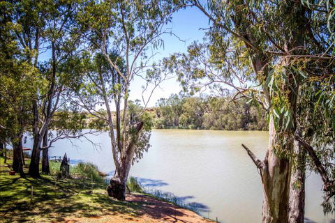 River Shack Rentals - Living The Dream - Surfers Paradise Gold Coast 82