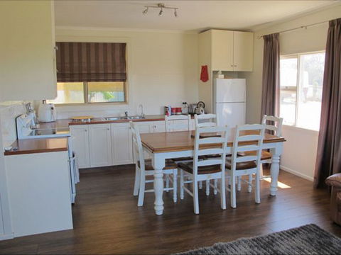 Fensom's Holiday Home - Surfers Paradise Gold Coast 5