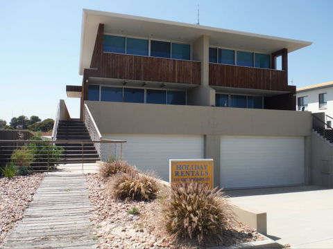 Relax At Tipara - Surfers Paradise Gold Coast 0