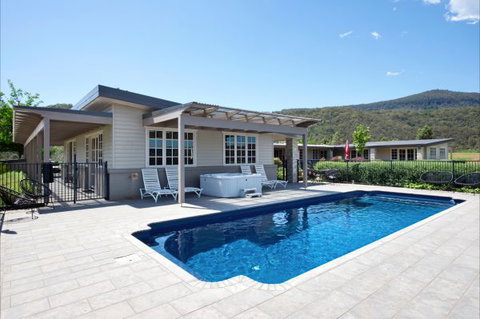 Lake David - Surfers Paradise Gold Coast 8