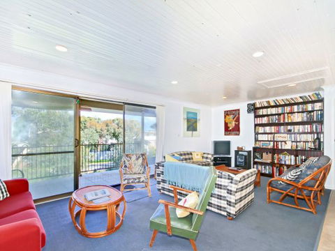 Century 21 SouthCoast: Burrangarra - Surfers Paradise Gold Coast 2
