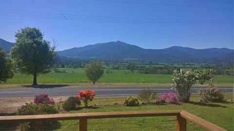 KVH Panorama - Surfers Paradise Gold Coast 6