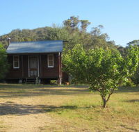 Peach Tree Cabin - Surfers Paradise Gold Coast