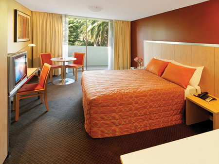Travelodge Perth - Surfers Paradise Gold Coast 2