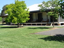 Lovedale Country Lodge - Surfers Paradise Gold Coast 1