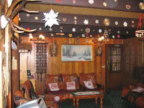 Karelia Alpine Lodge - Surfers Paradise Gold Coast 1