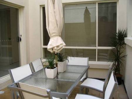 Adelaide Luxury Beach House - Surfers Paradise Gold Coast 2